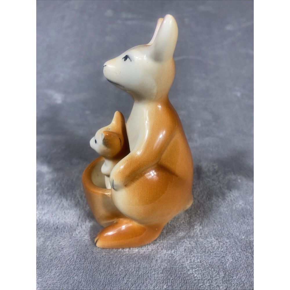 Vintage Ceramic Mom Kangaroo‎ & Baby Joey Salt Pepper Shaker Set Nesting Taiwan - Picture 3 of 9